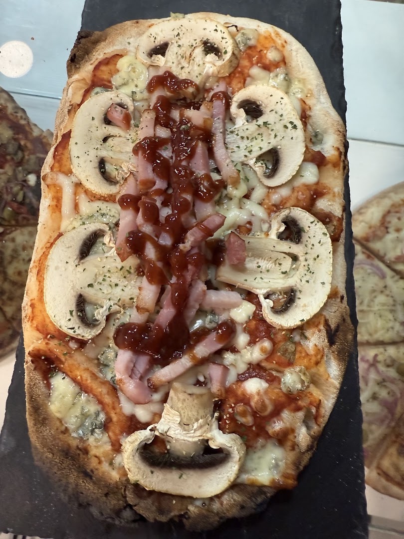 The Pizza MARKET · Fotos 6